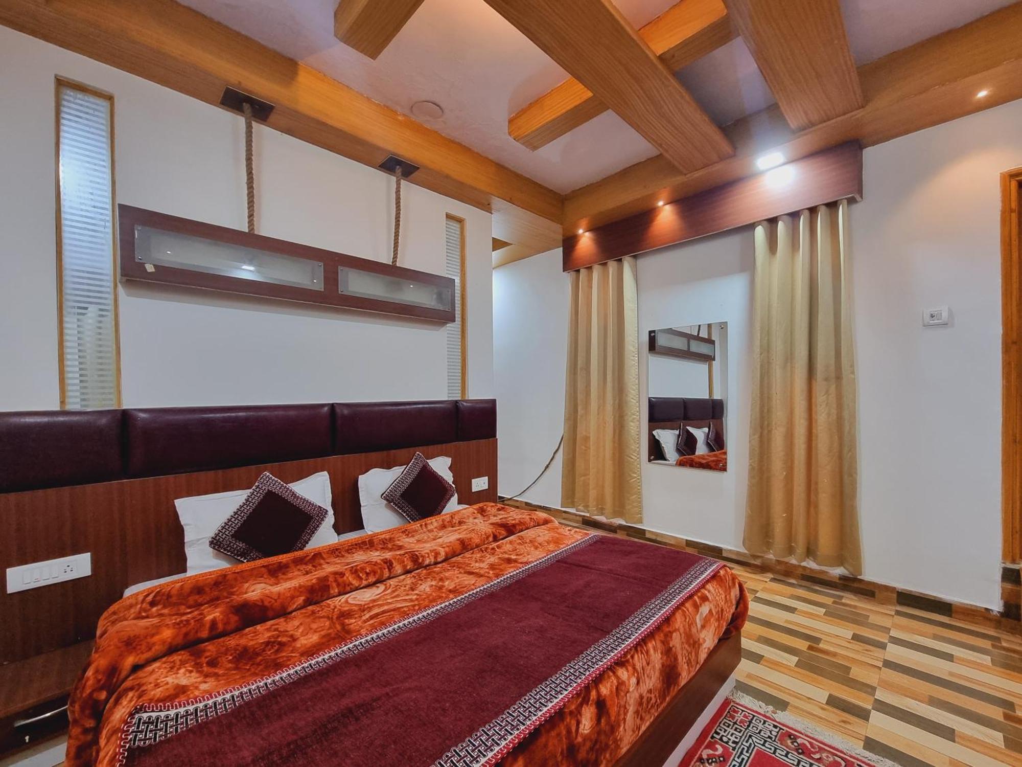 Wow Hotels Green View Далхаузи Екстериор снимка