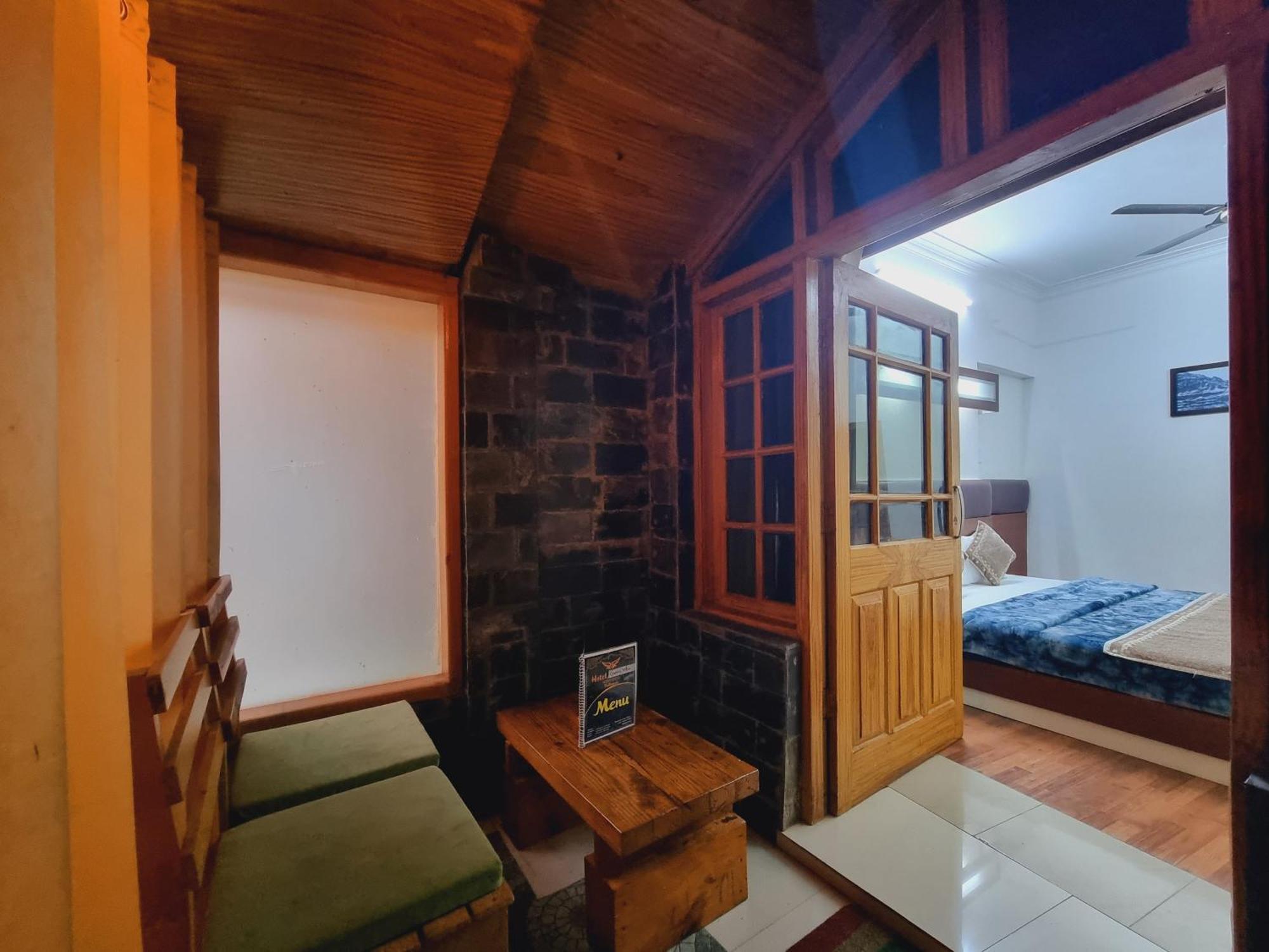Wow Hotels Green View Далхаузи Екстериор снимка